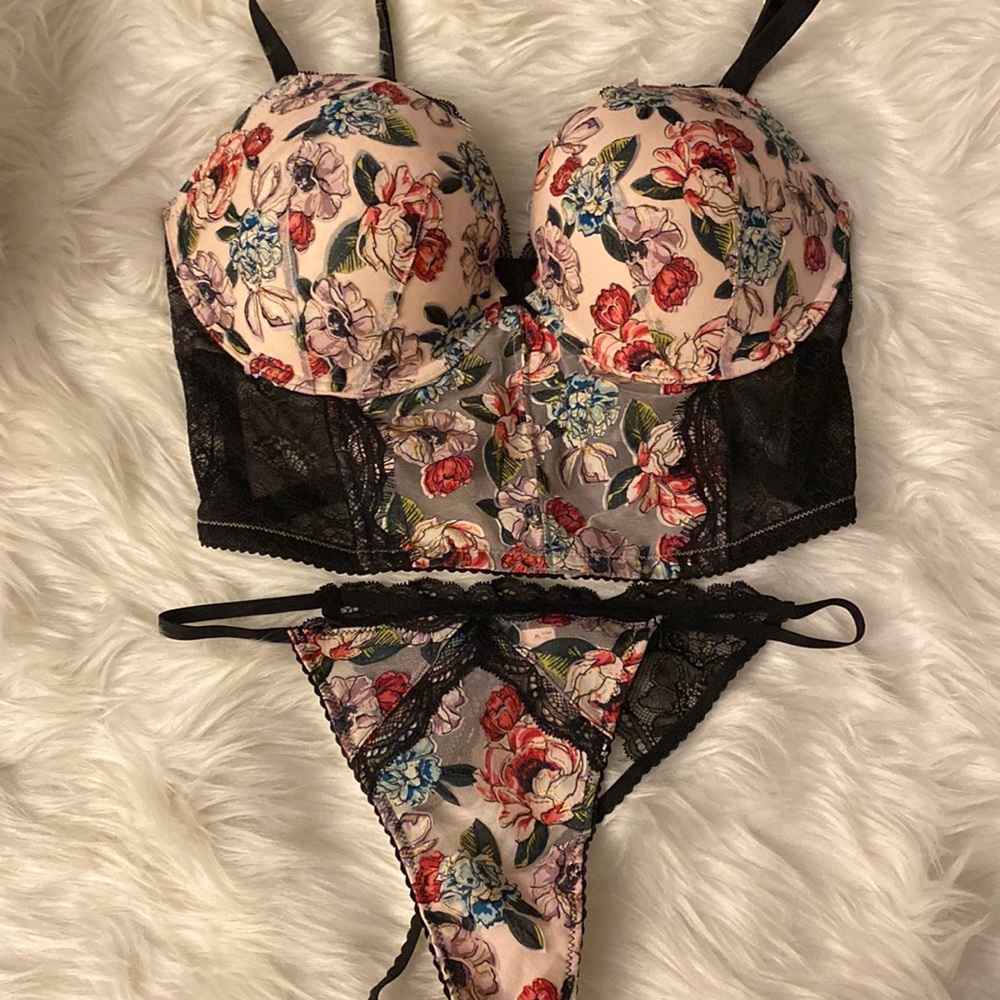 Victoria’s Secret Lacy Bra and Panty